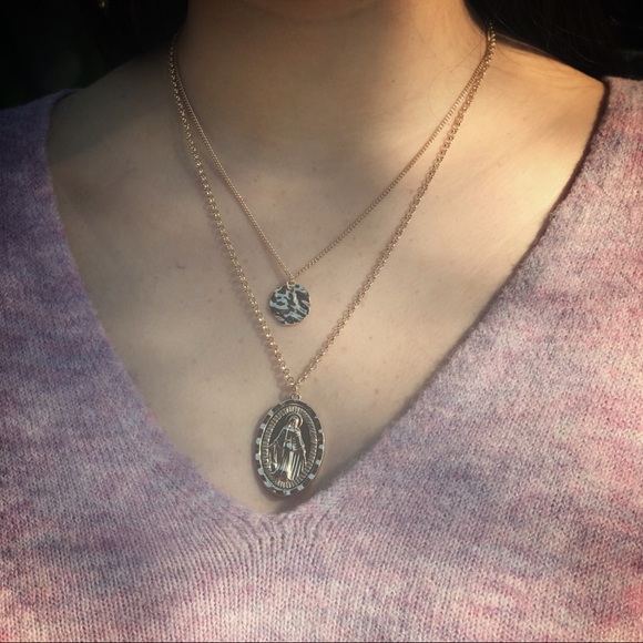 50% CLEARANCE 🎄Layered Pendant Necklace - Picture 5 of 8